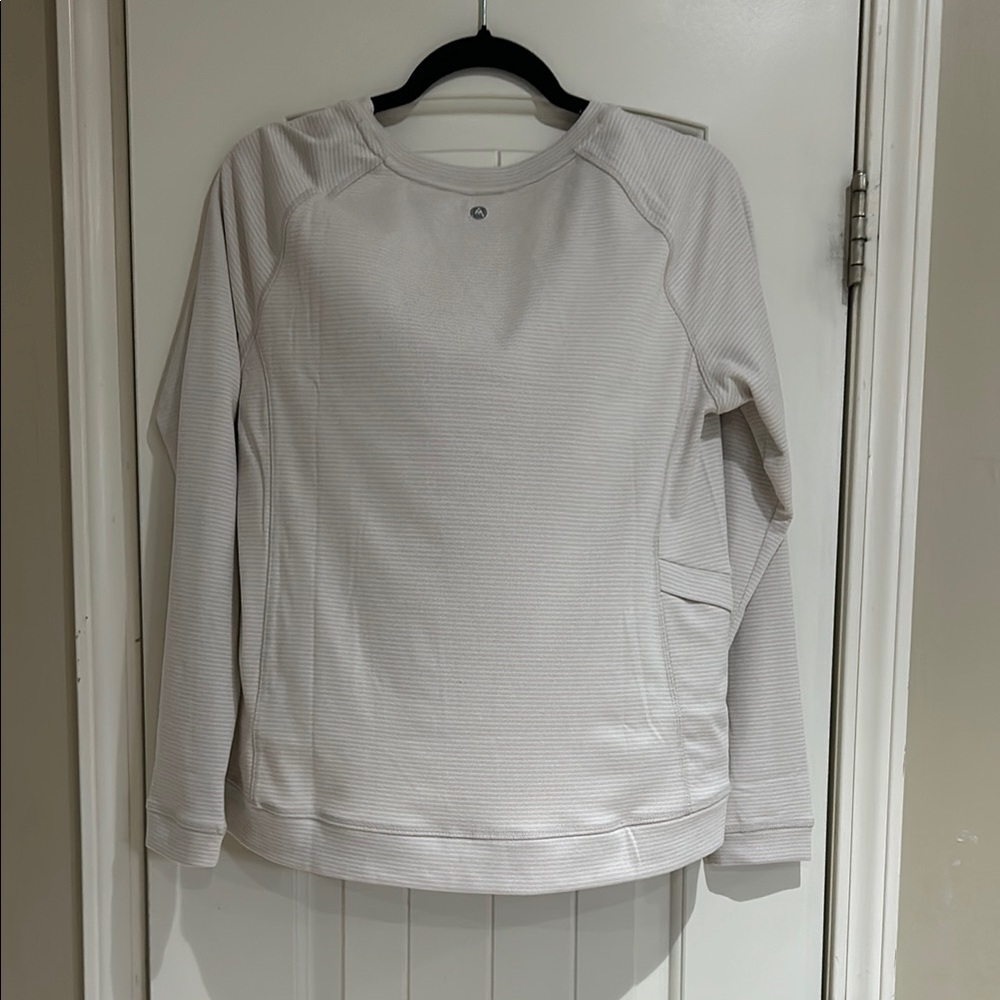 Avalanche SOFT Cream Long Sleeve Top - Picture 5 of 7